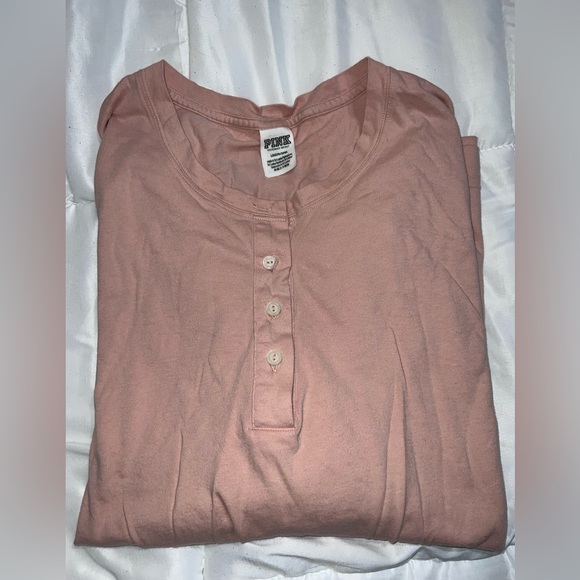 PINK Bundle - leggings and shirts!! - Picture 5 of 12